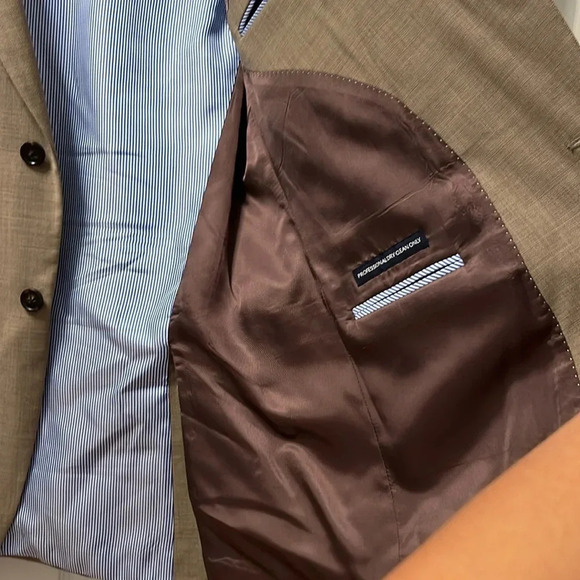 Tommy Hilfiger suit jacket size 44R - Picture 4 of 10